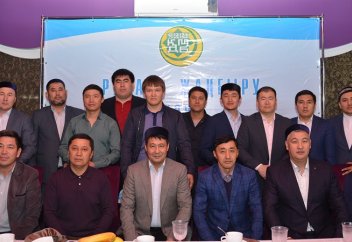 БАС МҮФТИ АЛМАТЫДА ӨНЕР ЖӘНЕ СПОРТ МАЙТАЛМАНДАРЫМЕН КЕЗДЕСТІ (ФОТО)