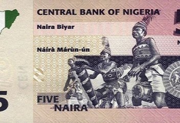 Валютасы құнсызданған елде ақшаны шашуға тыйым салды