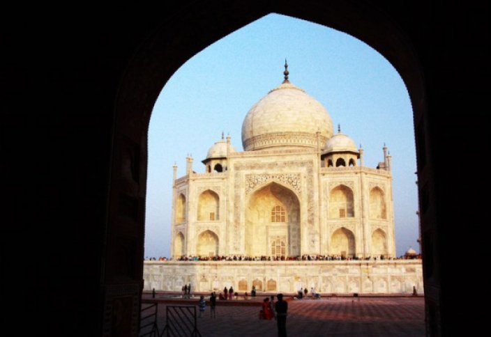 Суд предписал отбелить главную мечеть Индии