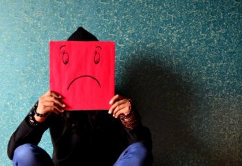 КАК ИЗБАВИТЬСЯ ОТ ТРЕВОГИ И ДЕПРЕССИИ?