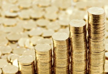 Казахстан изготавливает монеты из драгметаллов по заказу других стран