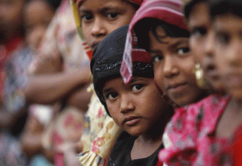 Рисунки детей о геноциде мусульман-рохинья