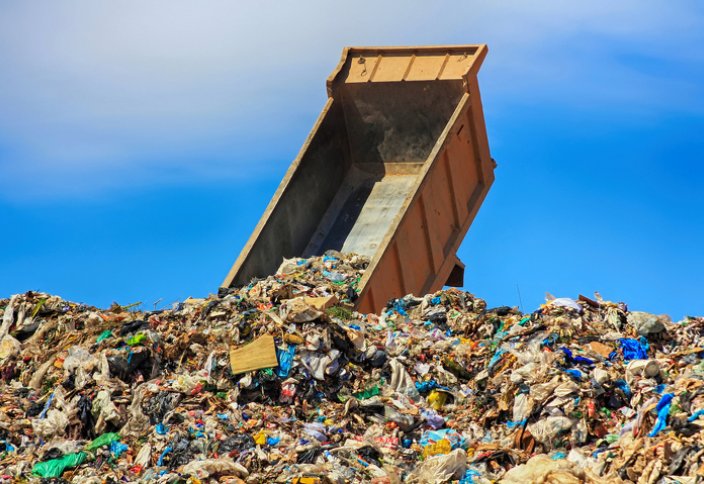 К чему приведёт запрет на вывоз пластикового мусора?