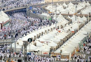 Мина жазығындағы қыспақтан аман қалған қажылардың таңғаларлық оқиғалары