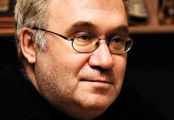 Илья Кормильцев ушел мусульманином.