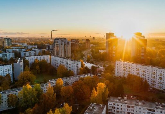 AI ғимараттардың температурасын 20 ° C төмендететін жабынды жасады: бұл материал кондиционерлерге жұмсалатын шығынды едәуір қысқартады