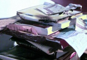 Во Франции разгромили молельный зал мусульман и подожгли Коран