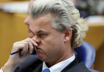 Мешіттерді ашуға емес, жабуға шақырды