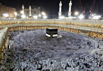 Искусственный интеллект организует движение паломников в хадже
