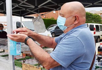 Ученые нашли связь облысения с тяжелым течением коронавируса