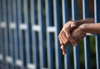 Алимент төлемегендерге жауапкершілікті күшейту туралы заң қабылдады