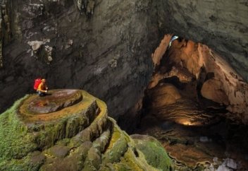 ТАБИҒАТ ТАҢҒАЖАЙЫБЫ: ішінде асау ӨЗЕН, тұтас ОРМАН орналасқан ҮҢГІРді білесіз бе? (фото+видео)