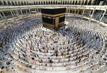 До 40 лет таджикам хадж запрещен