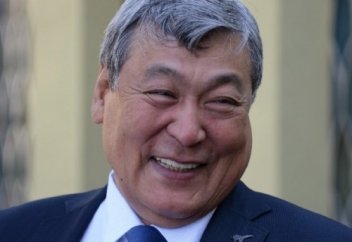 Тоқтар Әубәкіров: Егер менде намыс болмаса өз Ана тілімді үйренбес едiм