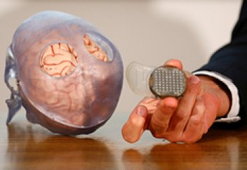 Разные:  Разработка Китаем оружия по «контролю над мозгом» обеспокоила Европарламент