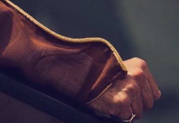 Политические режимы арабских монархий. Классификация разновидностей монархического правления