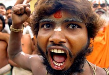 Радикалды үнділер мұсылмандар мен христиандардың өсіп-өнуіне қарсы