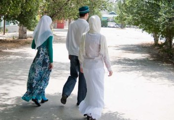 Әйел үстіне әйел алуды насихаттағандар жауапқа тартылатын болды