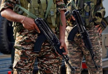 Падение Пакистана к военному авторитаризму