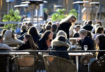 Самый большой и рискованный эксперимент в мире: Швеция — единственная страна, которая не ушла на карантин (Advance, Хорватия)