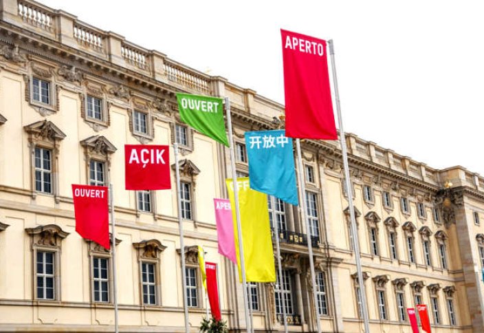 Инфографика: самые распространенные языки мира в 1996 и 2025 годах