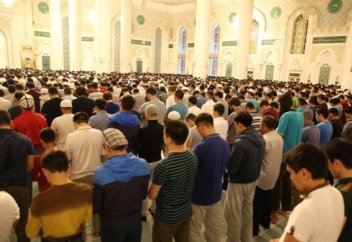 Оразаға 1 кеңес: Тарауих намазын оқу