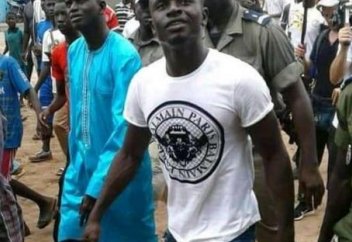 Мешітпен қатар мектеп пен емхана салдырған мұсылман спортшысы