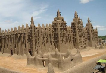 Мусульмане Мали спасают уникальную мечеть