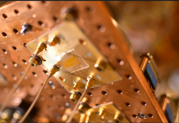 Дыбыс көмегімен деректерді құпиялау (шифрлеу) және жөнелту жолы табылды