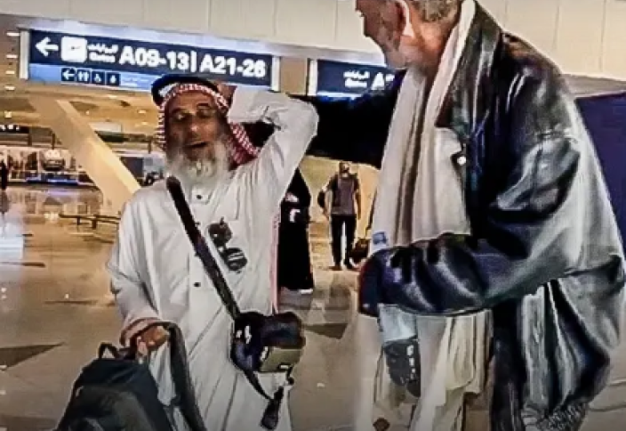 Пьяные на подходе к Каабе