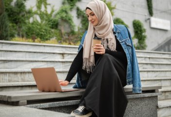 Разные: В Бельгии пересмотрят закон о запрете на хиджаб