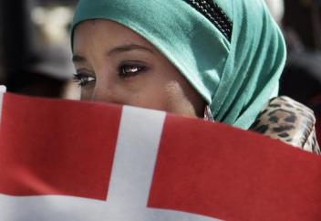 Мусульмане Дании проводят Рамадан на пике исламофобии