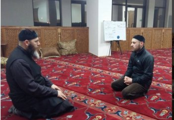 Русские едут в Чечню, чтобы принять ислам