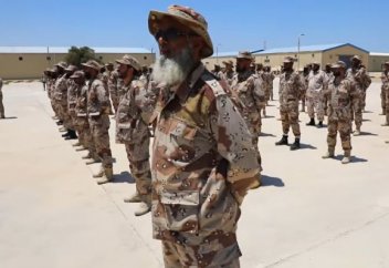 Халифа Хафтар сәлафшыларға бәс тігіп отыр (видео)