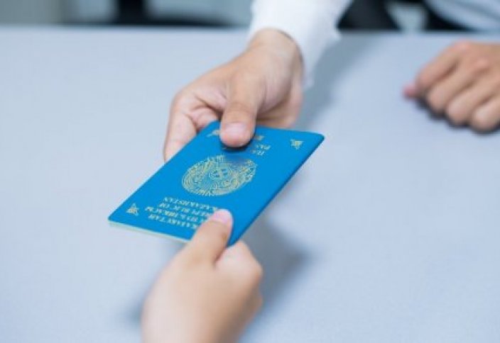 Отдельные паспорта для детей: В МВД объяснили требование