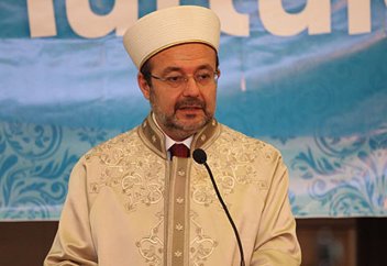 Түркия мүфтиі Мехмет Гөрмез «монах» боп шықты!