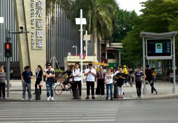 Жол ережесін бұзудың алдын алатын құрылғы ойлап табылды (видео)