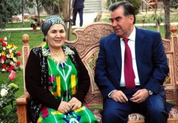 В Таджикистане предложили лидера среди женщин-мусульманок – супругу президента