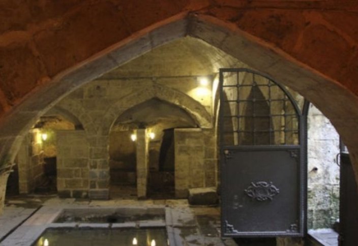 734-летняя подземная мечеть открылась для прихожан