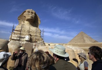 Пирамиды Египта простояли тысячи лет, но скоро могут погибнуть. Что им угрожает?