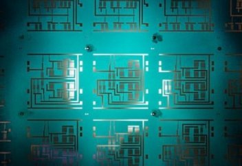 УМНЫЕ ОБОИ ПРЕВРАТЯТ ВАШ ДОМ В БОЛЬШОЙ СМАРТФОН