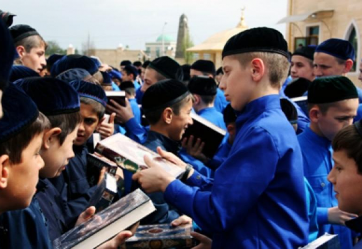 В Чечне лучшего хафиза премируют автомобилем