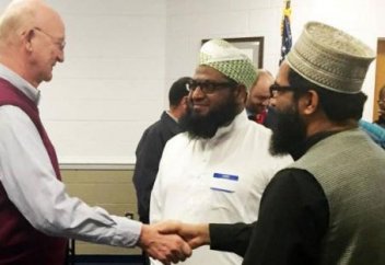 Межконфессиональный ужин организовала мусульманская община