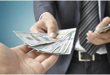 СӘЛӘФИЛЕРДІ КІМДЕР ҚАРЖЫЛАНДЫРАДЫ?