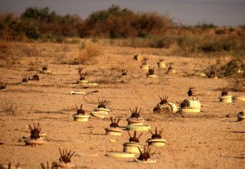 Разные: Иран стал самой большой жертвой мин в навязанной войне: глава минобороны