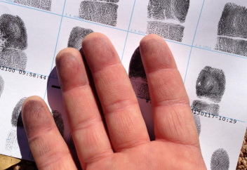 Разные: В России хотят сделать геномную регистрацию обязательной для мигрантов