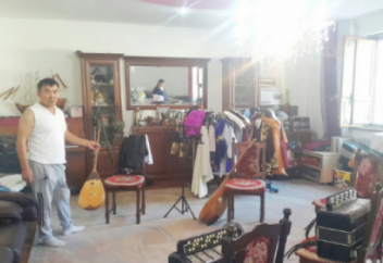 11 бала асырап алған ақтөбелік отбасы кішкентай қызды 50 жастағы ер адамнан құтқарып қалған (фото)