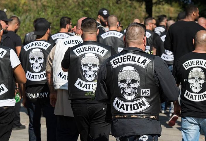 В ЕП предложили создать центр по борьбе с радикализацией в Евросоюзе