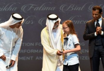 Араб шейхы 8-сыныптағы қазақ қызына грант тапсырды