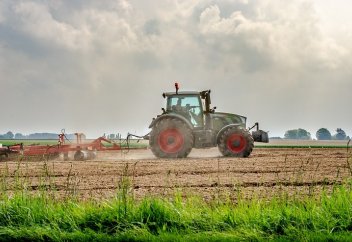 Как расширить возможности женщин-фермеров